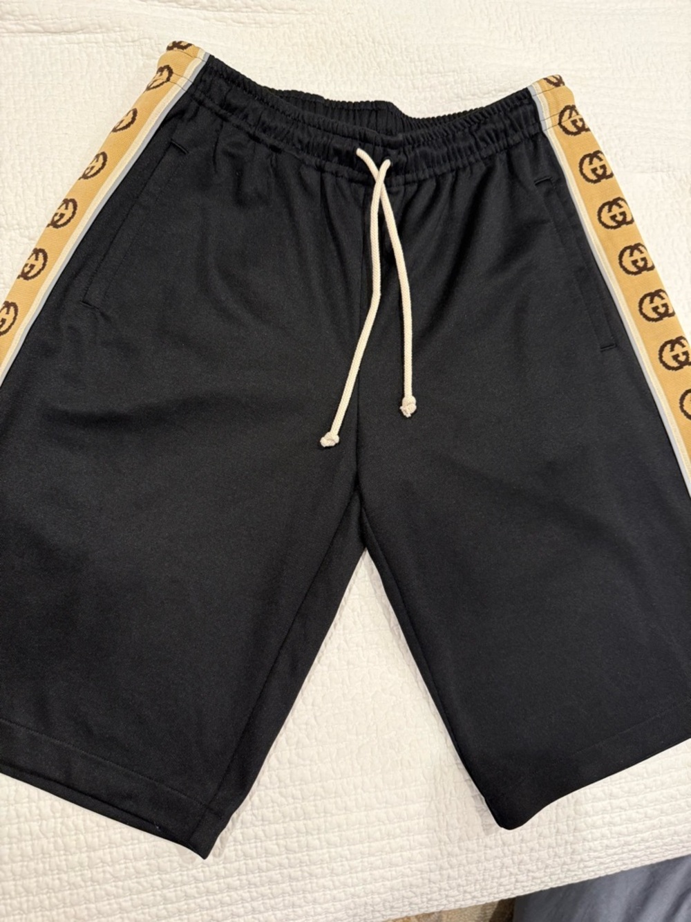 GUCCI NWT Black Men’s Drawstring Shorts with Logo Trim
